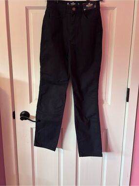 Hollister Women’s Black Straight Chinos